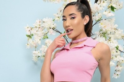 Chloe Amour Makes Her Hookup Hotshot Debut and It’s Legend