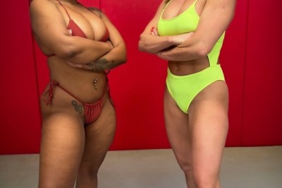 Ariel X Returns to the Mats to Take on Avery Jane