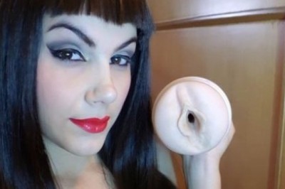 Top Hottest Tweets from Valentina Nappi